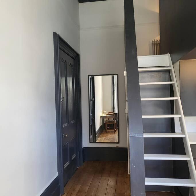 21 Mini Loft Apartment - Great Location - Comfy King Size Bed Hove Extérieur photo