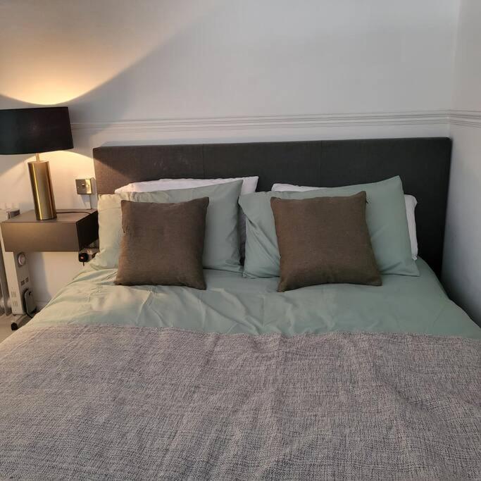21 Mini Loft Apartment - Great Location - Comfy King Size Bed Hove Extérieur photo